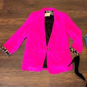 NWT Jodifl Hot pink Blazer with leopard detail. Size 1X. Sold out online.